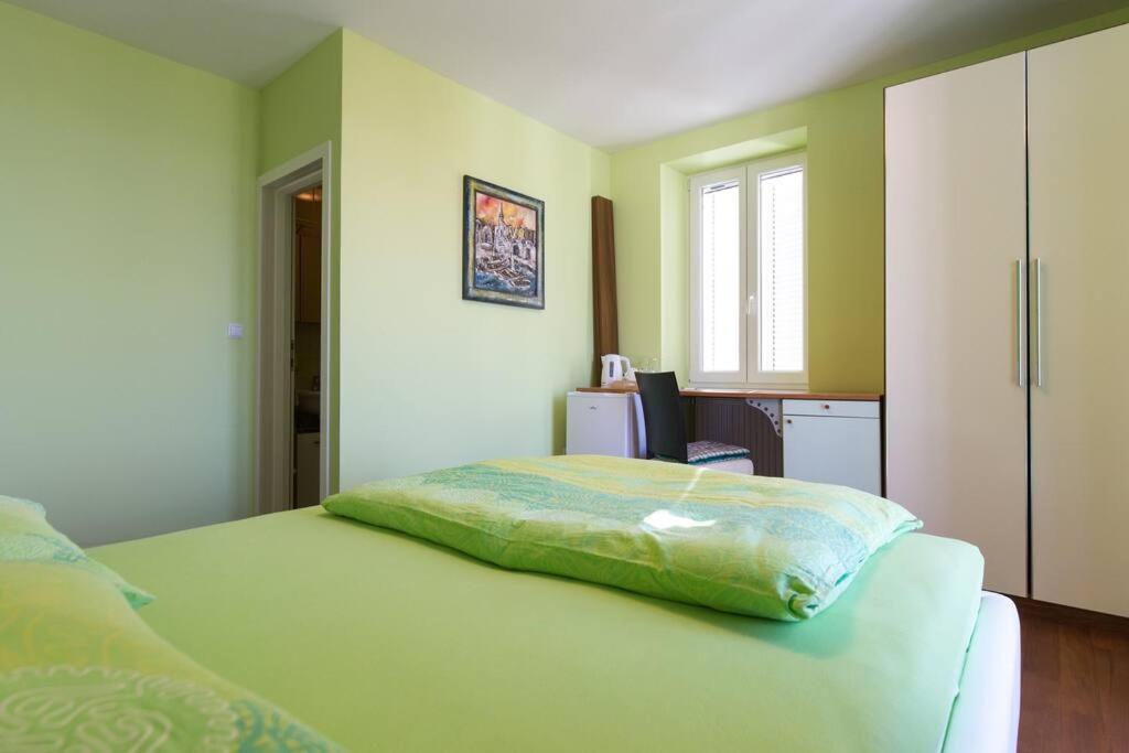 Villa Ajda - Green Room Omišalj المظهر الخارجي الصورة